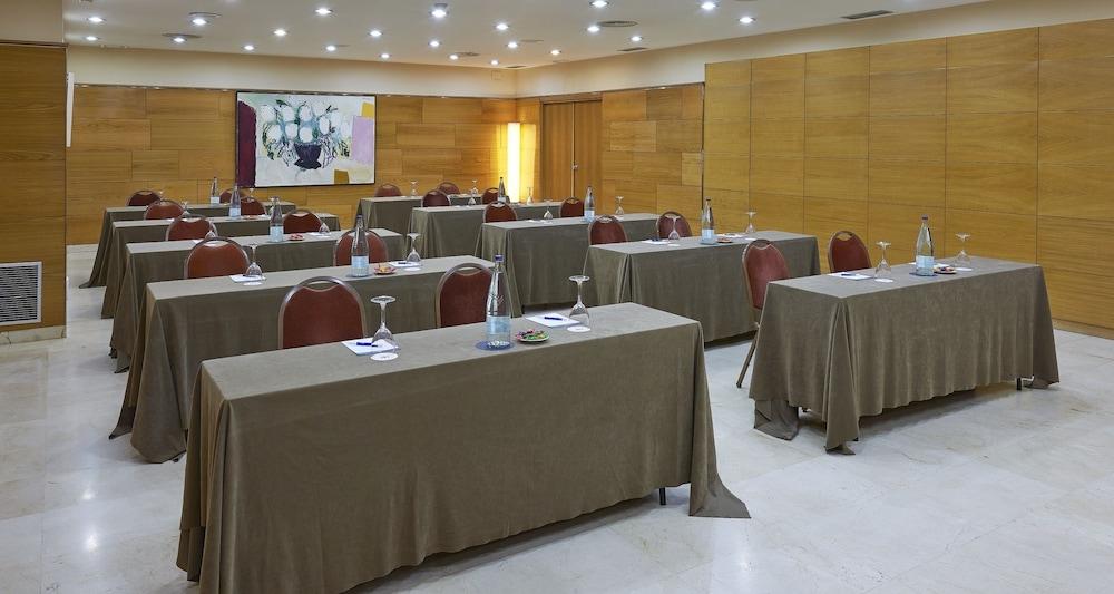 Nh Sport Hotel Zaragoza Kültér fotó