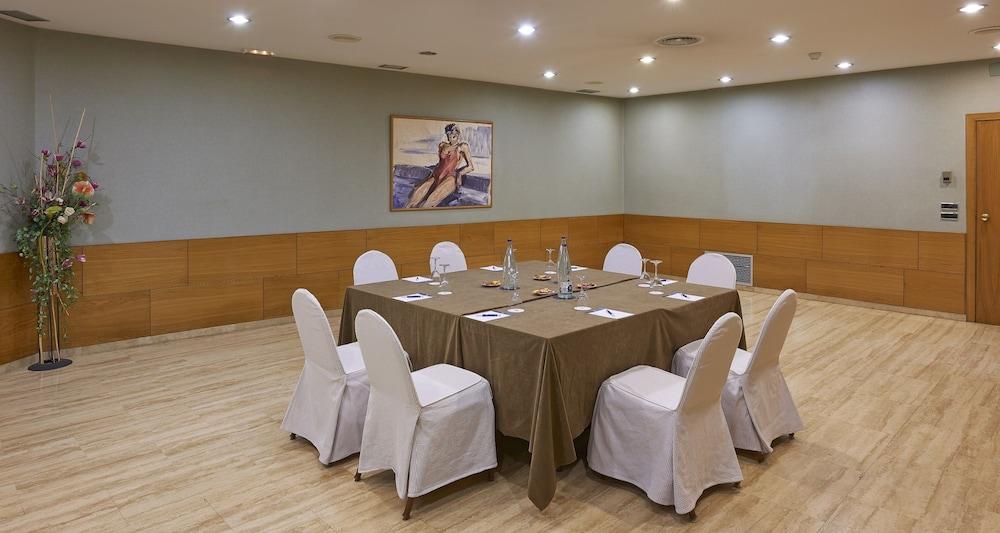 Nh Sport Hotel Zaragoza Kültér fotó