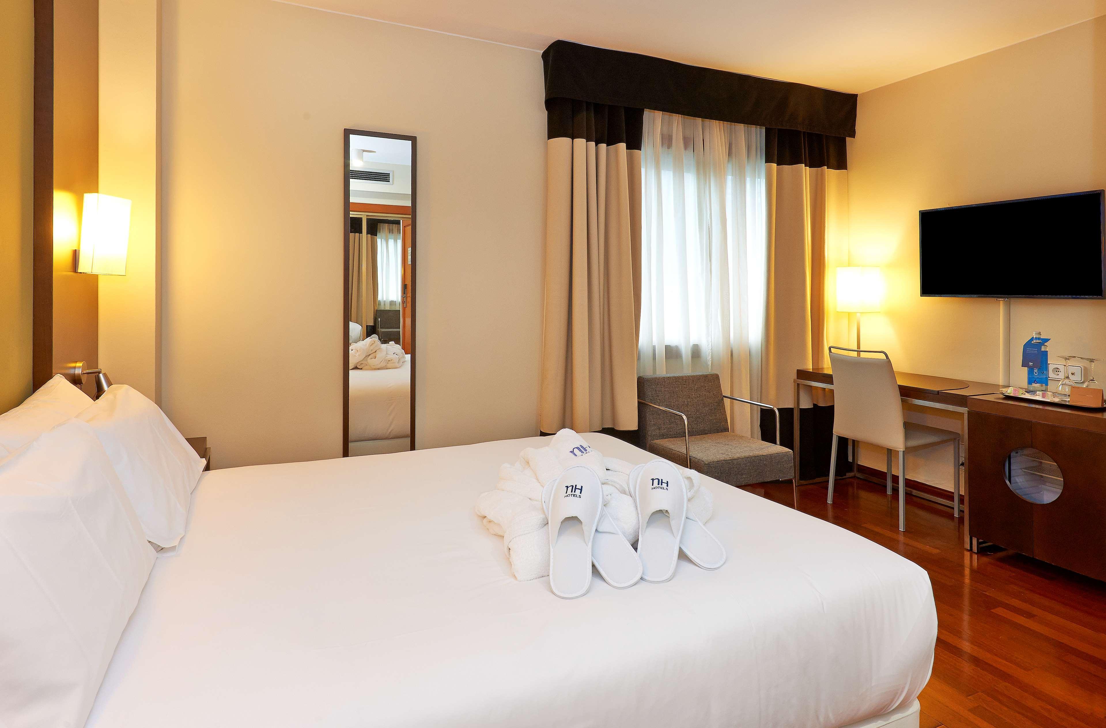 Nh Sport Hotel Zaragoza Kültér fotó
