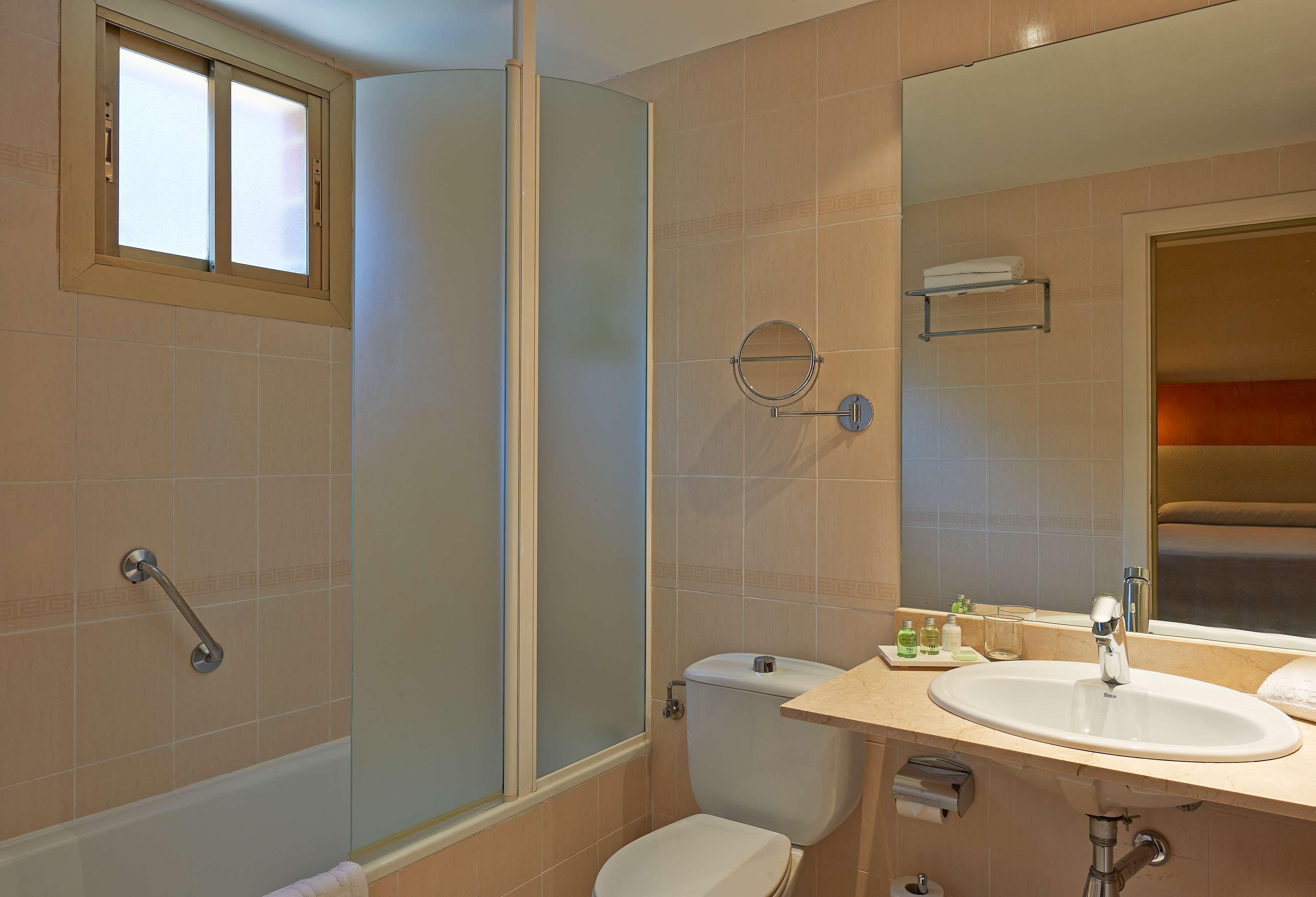 Nh Sport Hotel Zaragoza Kültér fotó