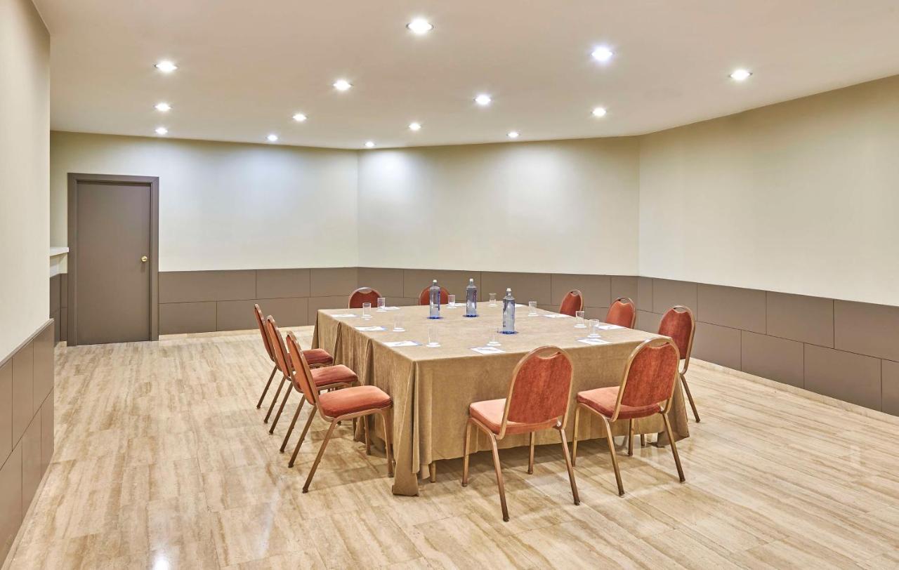 Nh Sport Hotel Zaragoza Kültér fotó