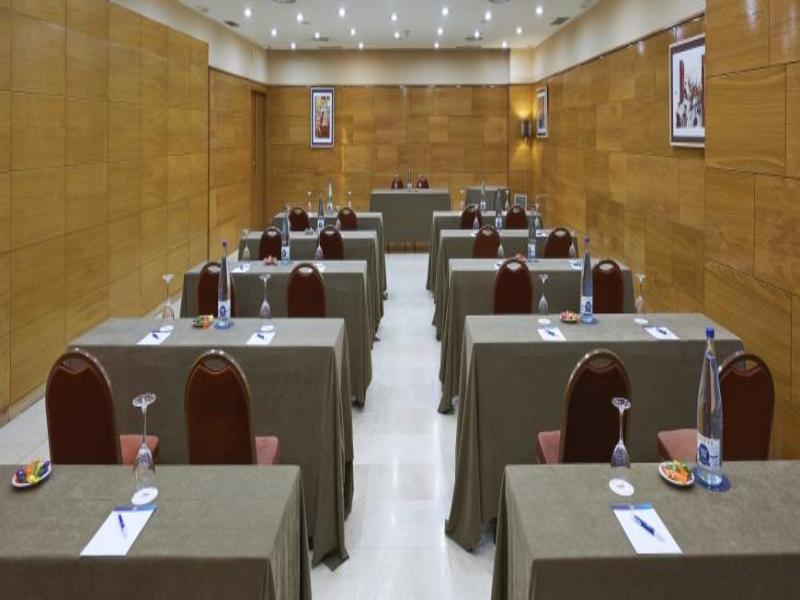 Nh Sport Hotel Zaragoza Kültér fotó