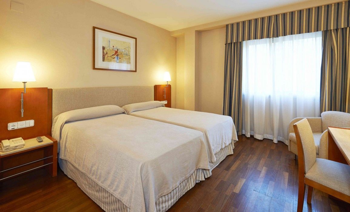 Nh Sport Hotel Zaragoza Kültér fotó